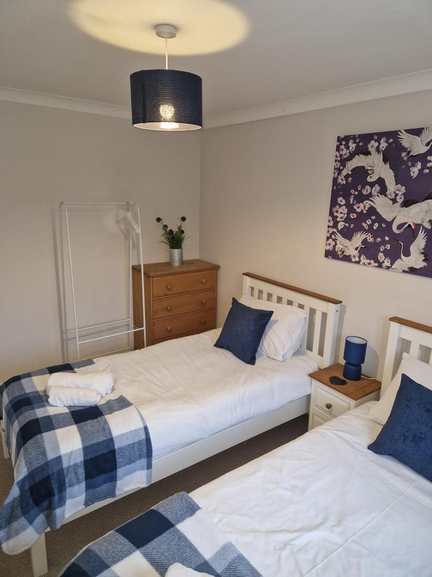Hereford - Finch House - Modern 4 Bedroom House Located In South Hereford, Dog Friendly With Nearby Countryside, Pool Table, Sleeps Up To 10 Guests - Hosted By Rentmyhouse Dış mekan fotoğraf