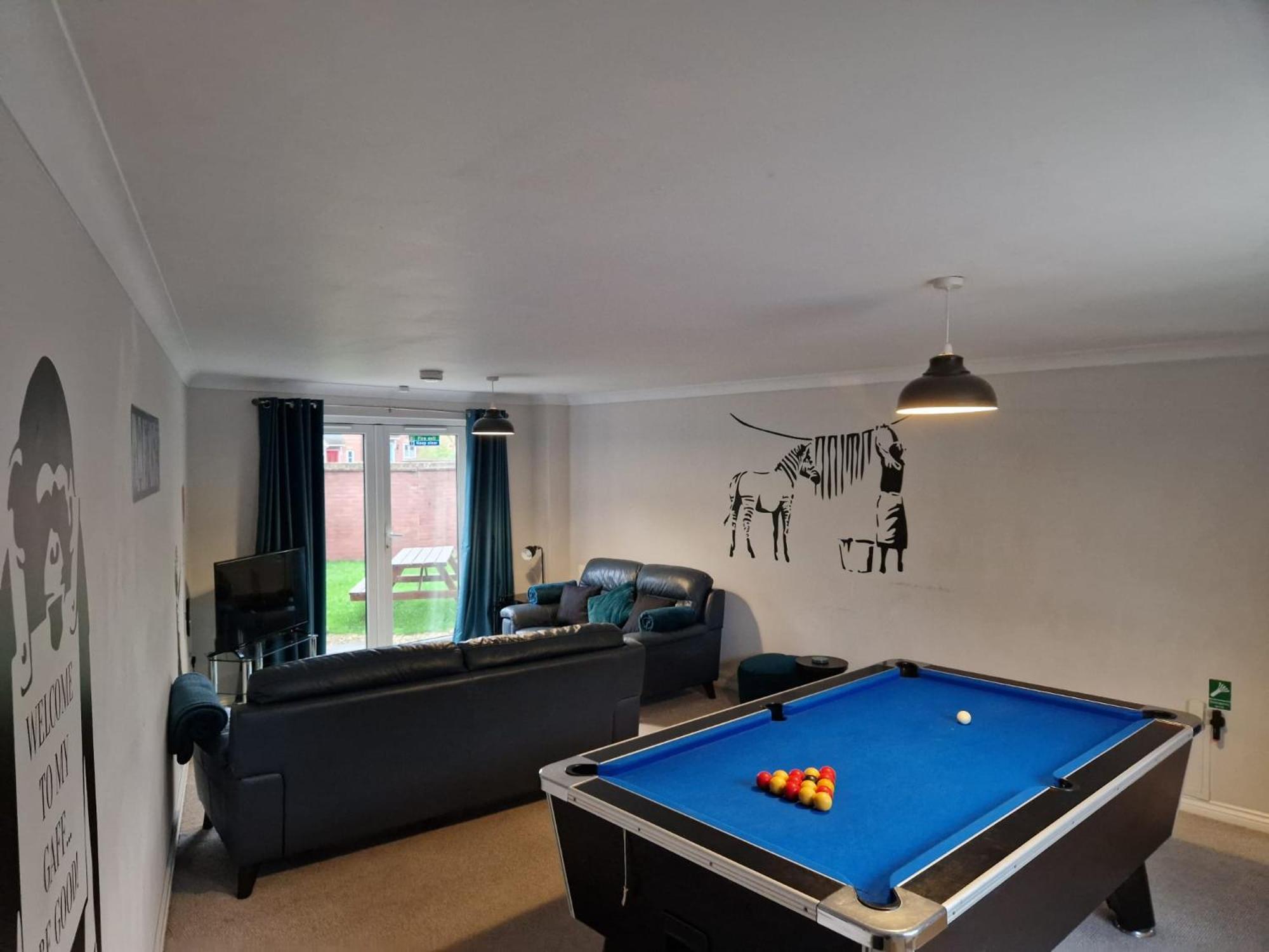 Hereford - Finch House - Modern 4 Bedroom House Located In South Hereford, Dog Friendly With Nearby Countryside, Pool Table, Sleeps Up To 10 Guests - Hosted By Rentmyhouse Dış mekan fotoğraf